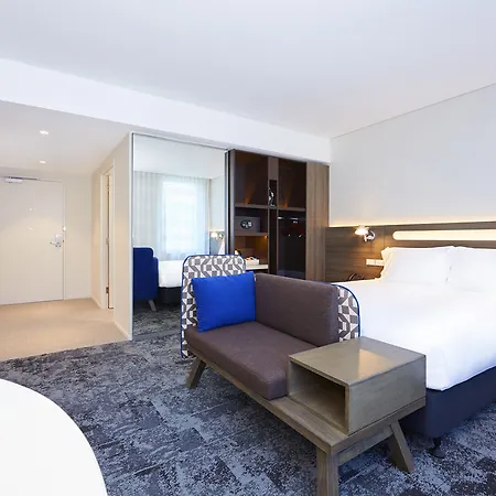 Holiday Inn Express Brisbane Central By Ihg Hotel
