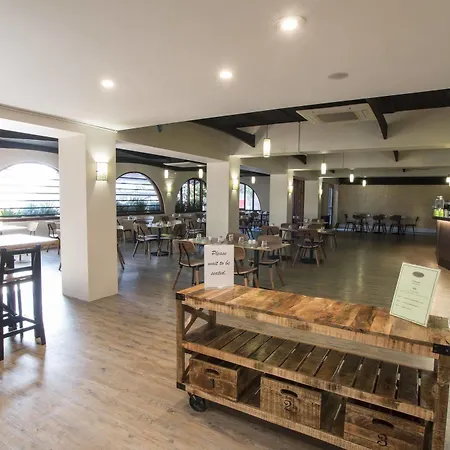 The Metropolitan Spring Hill 4*