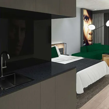 Crystalbrook Vincent 5*