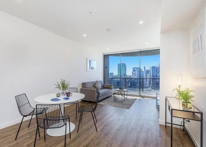 Kozyguru South Brisbane Luxury River View 2 Bed + Free Parking Qsb038