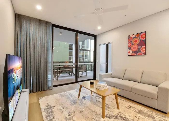 1Br Luxury Apt At Prime Location W Carpark