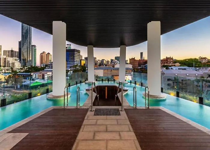 Luxury In The Valley