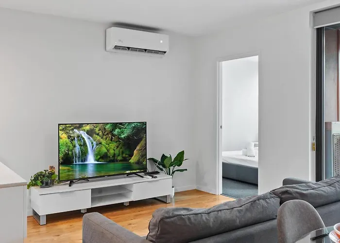 2Br Apartment In Prime Location