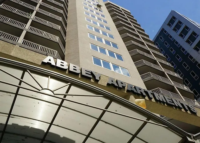 Abbey On Roma Hotel & Apartments