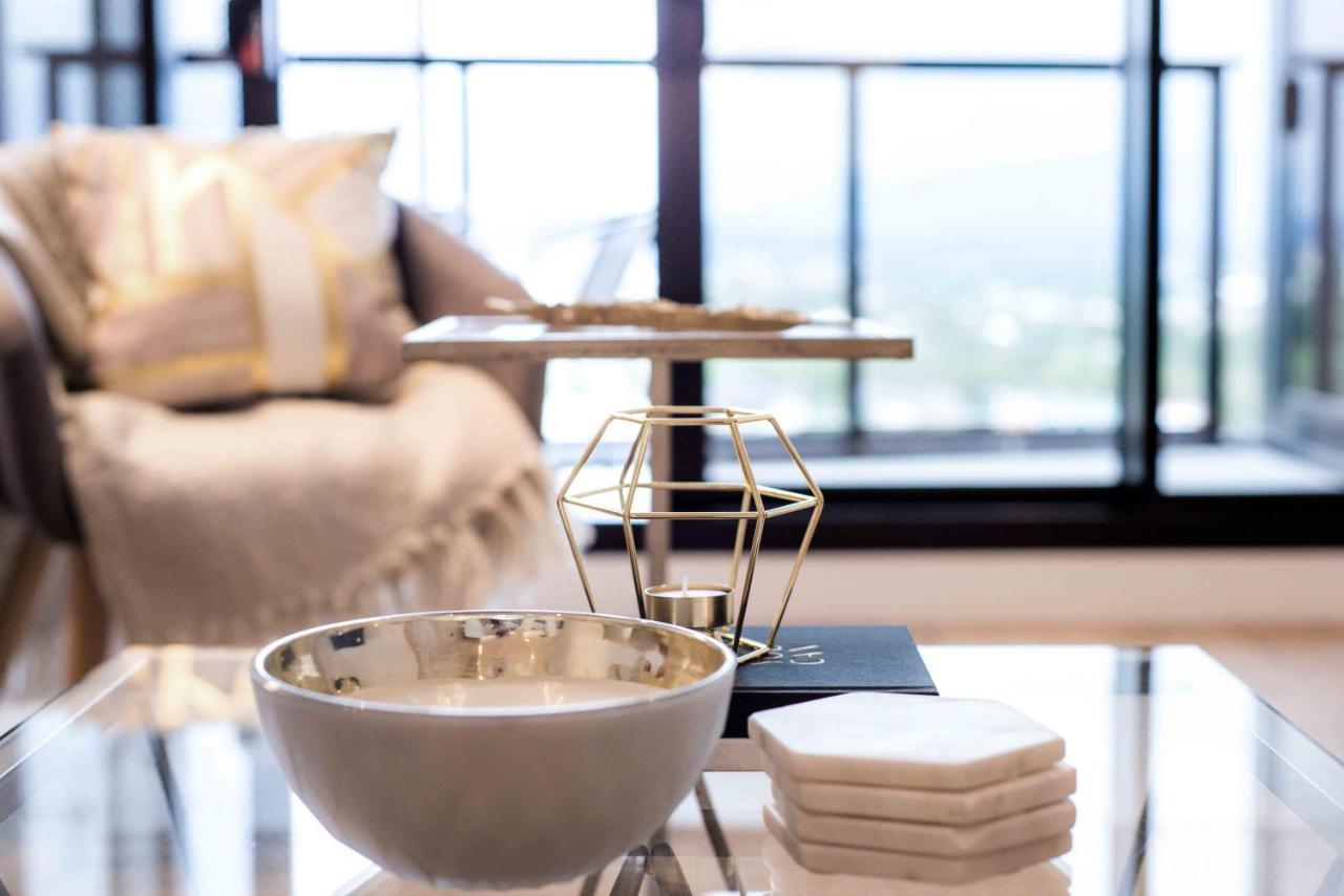 Kozyguru Fortitude Valley High Level 2 Bed + Free Parking Qfv179-2612 * Brisbane