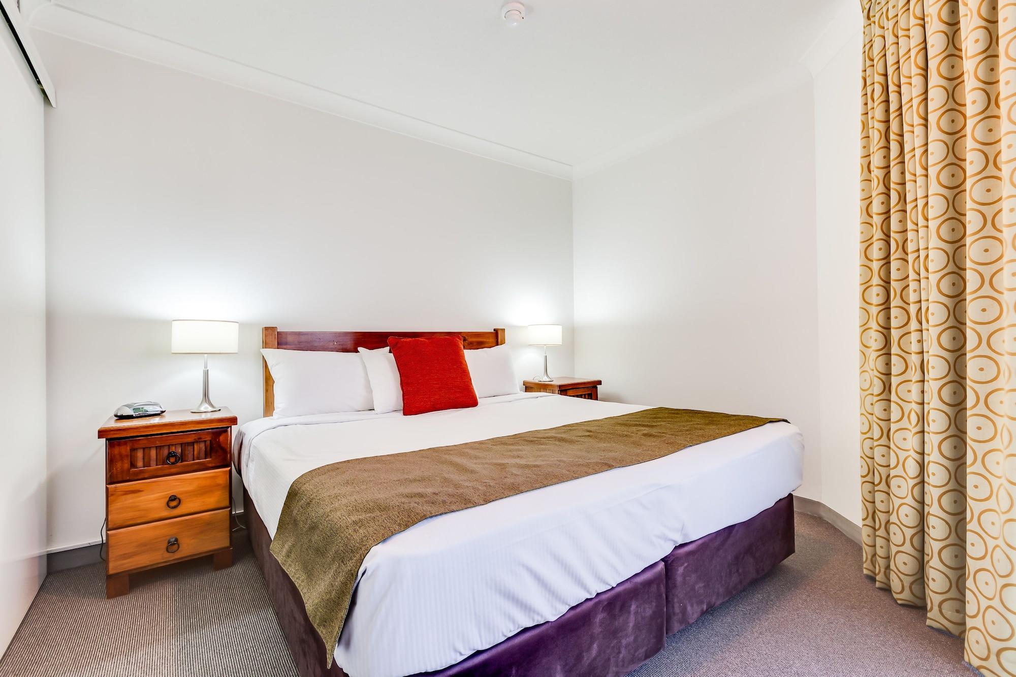 Hillcrest Aparthotel 4*
