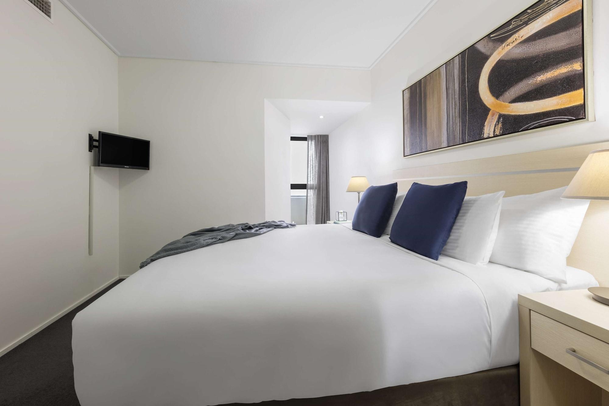 Aparthotel Oaks Aurora 4*