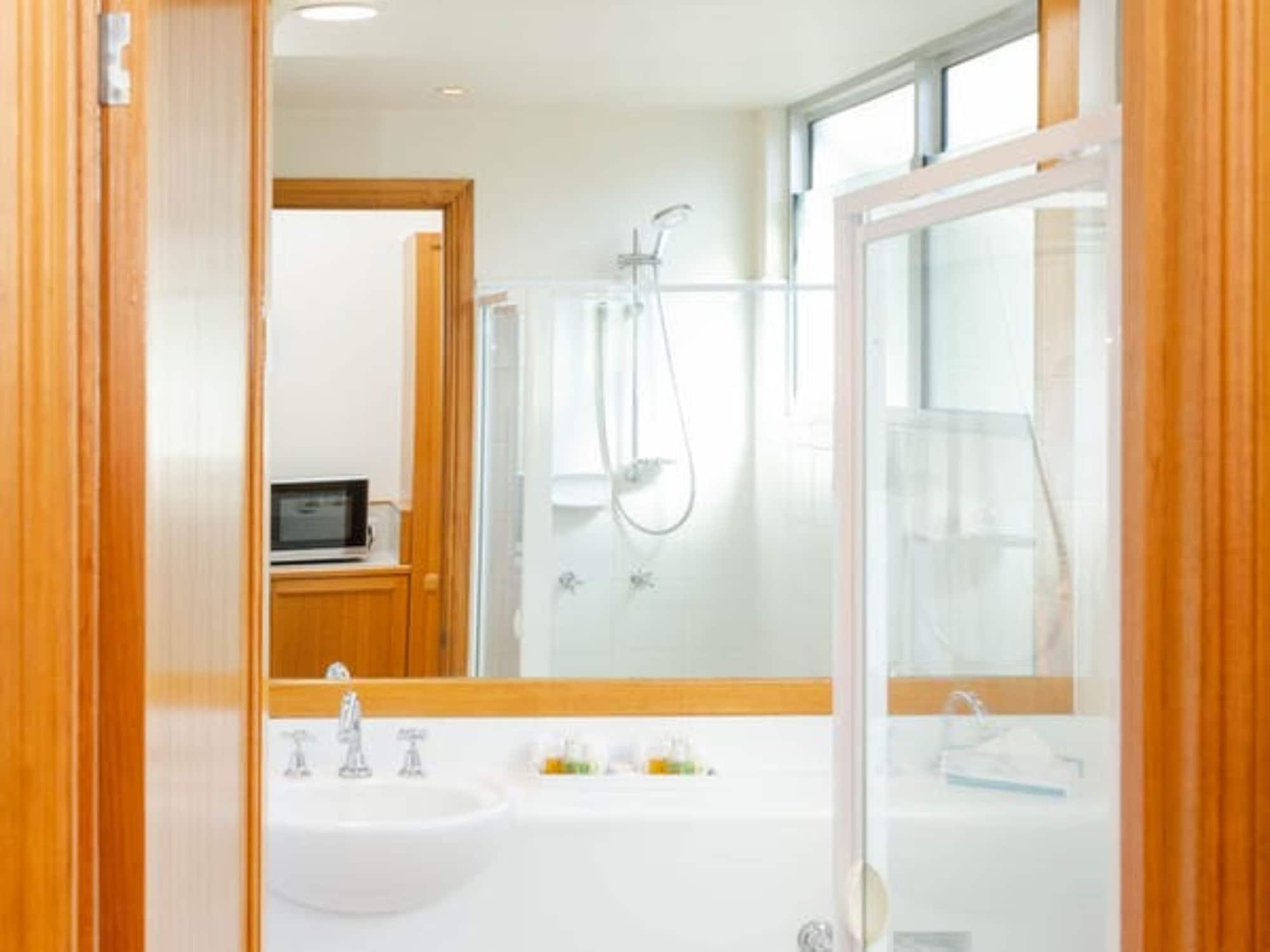 Airport International Hotel