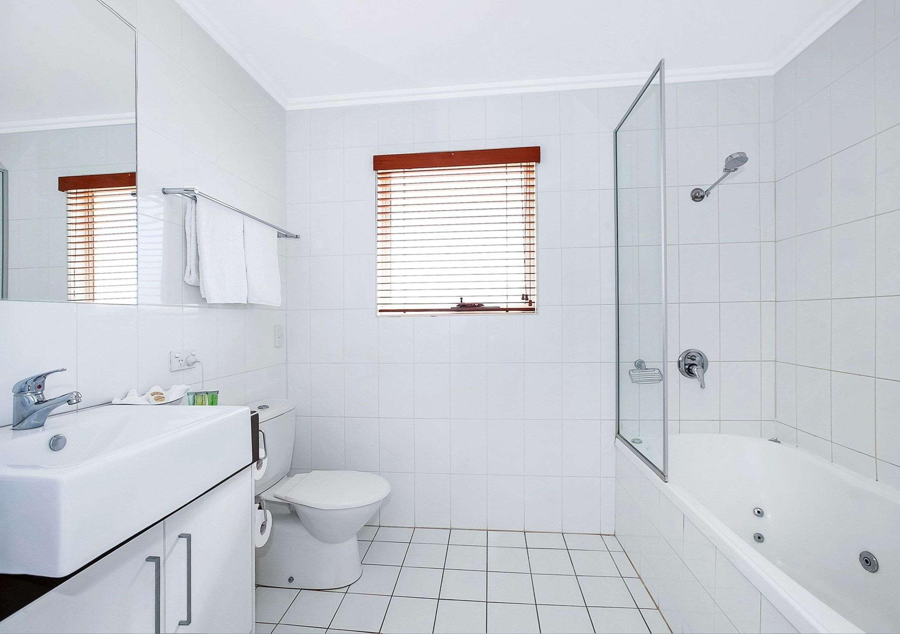 Comfort & Northgate Airport 4*