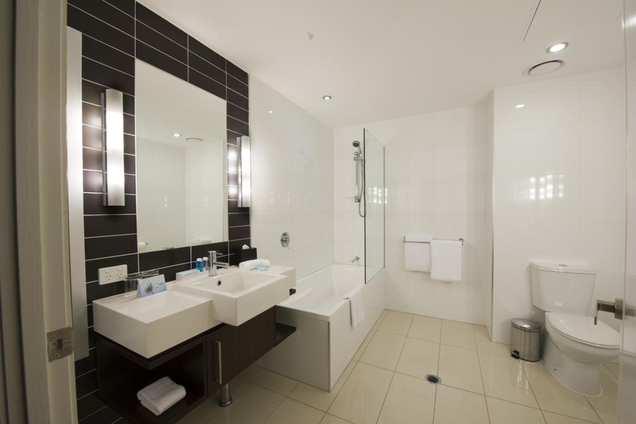 Hotel Novotel Airport 4*
