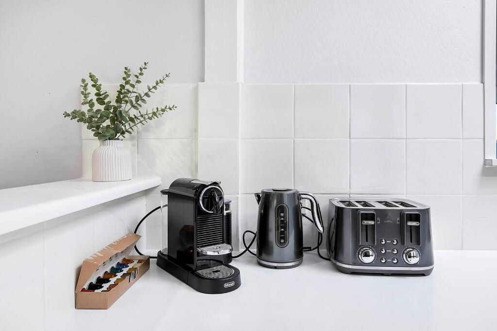 Oasis+spa Tennis Court Holiday home Brisbane