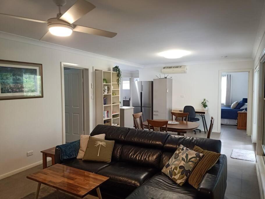 Adorable Private 2 Bedroom Guest + Pool Apartment