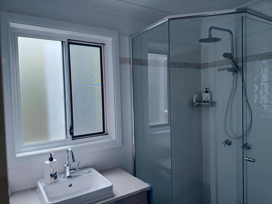 Adorable Private 2 Bedroom Guest + Pool Apartment Brisbane