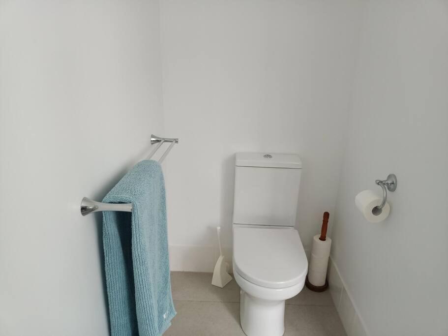 Apartment Adorable Private 2 Bedroom Guest + Pool *