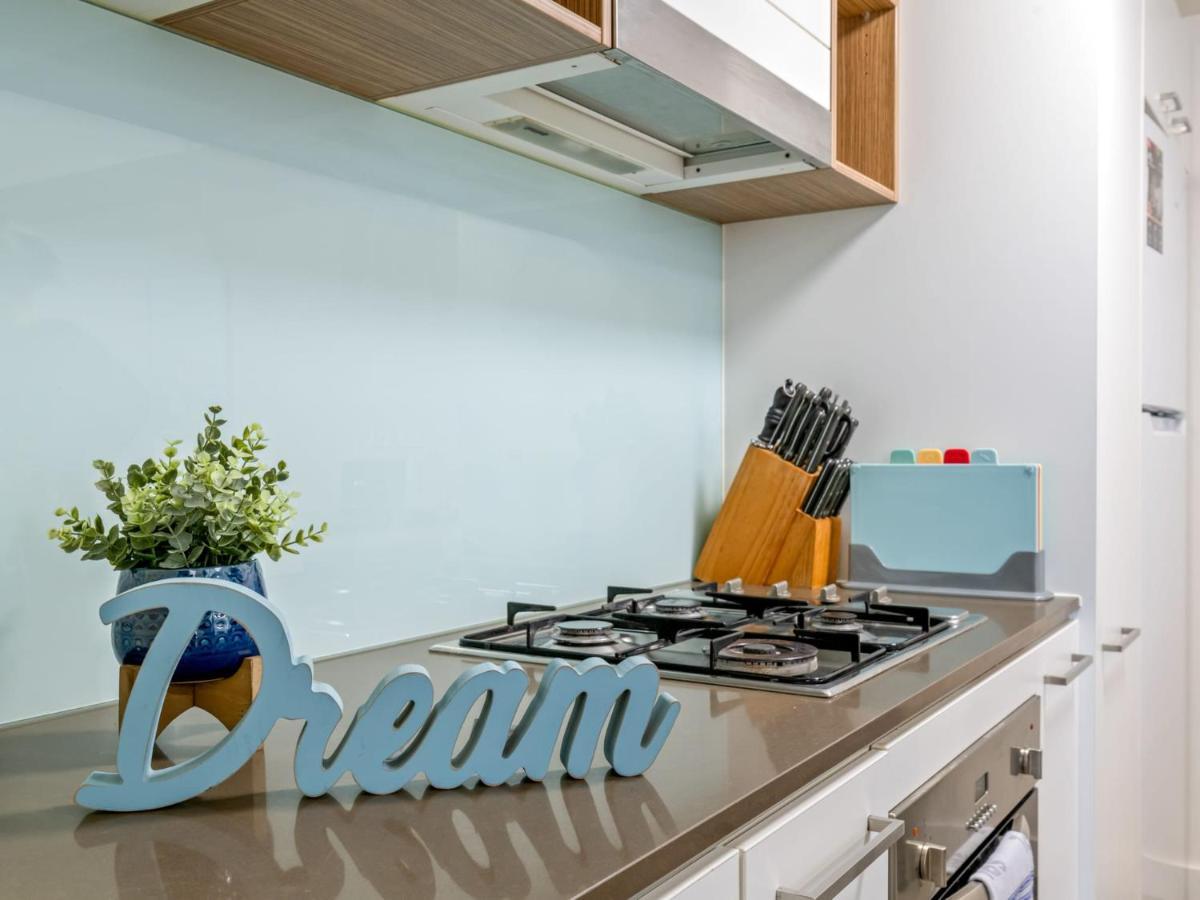 Apartment Centre 3br With Stunning Views Brisbane