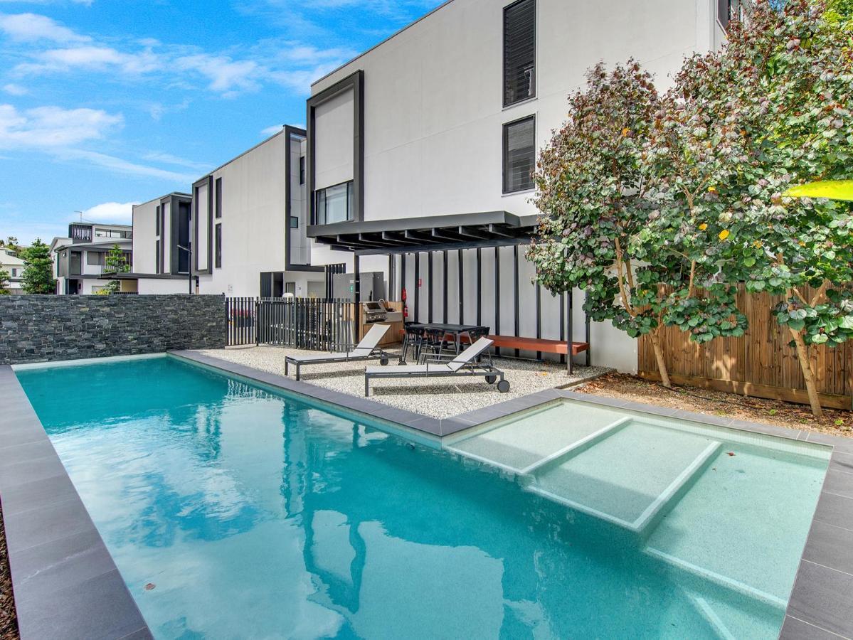 Apartment J24b - Bulimba From *
