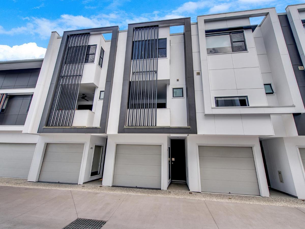J24b - Bulimba From Apartment Brisbane