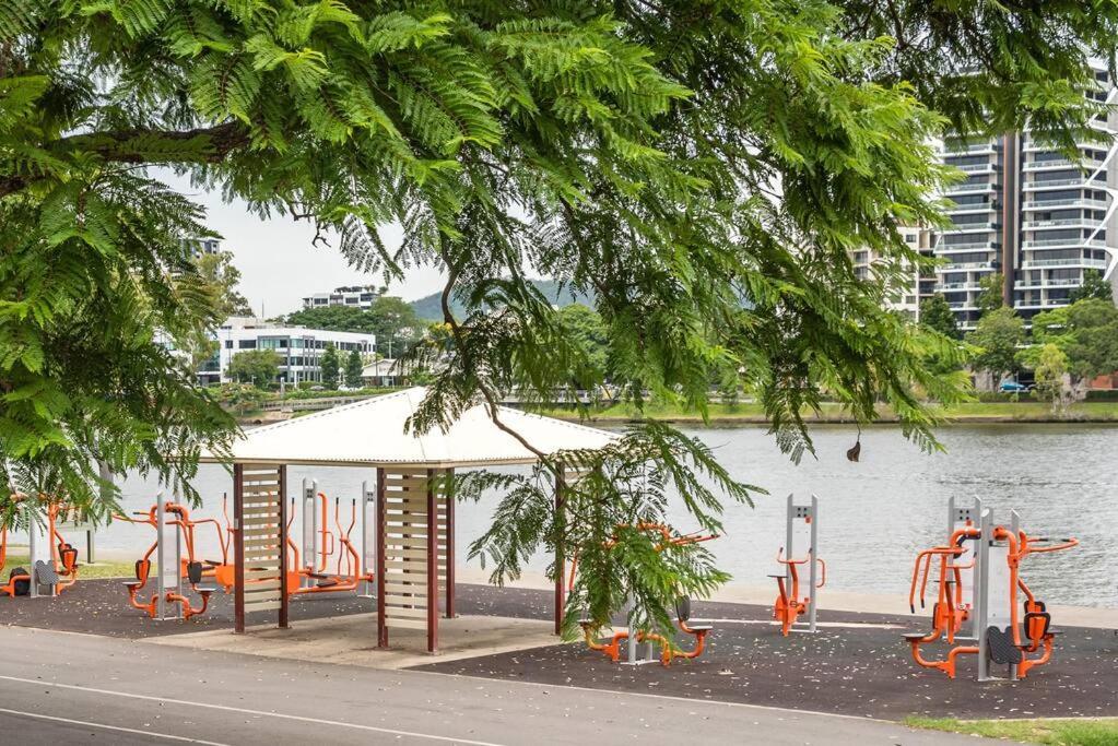 Westend 3 Bedroom Split Level Townhouse Next To River Brisbane