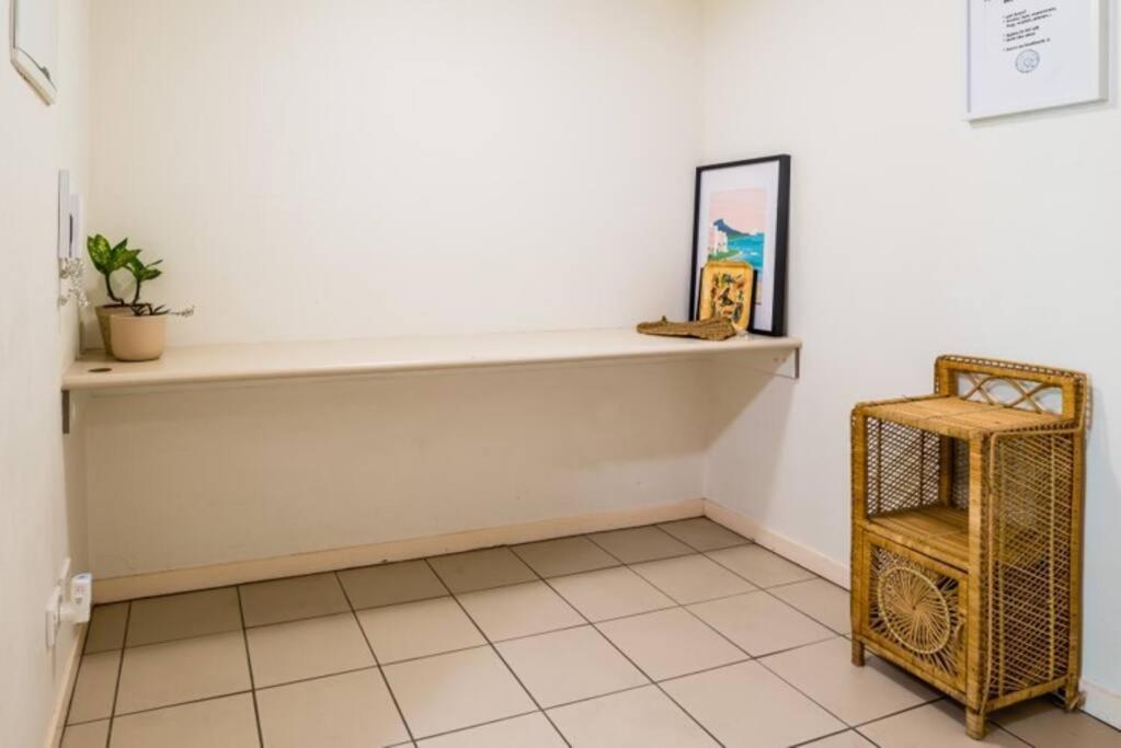 Apartment Urban Comfort Apt With Pool And Car Park *