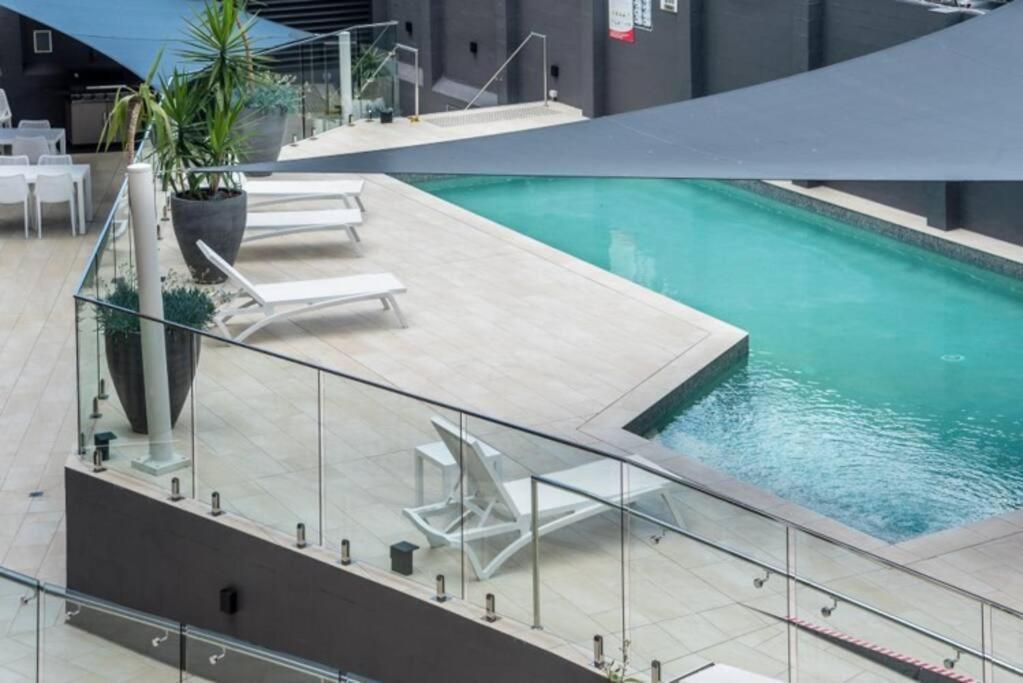 Apartment Urban Comfort Apt With Pool And Car Park Brisbane