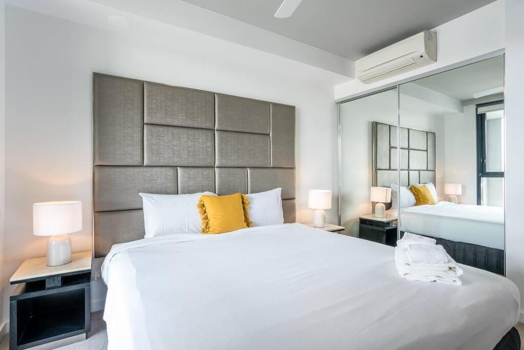 Vibrant Inner Living 1 Bedroom Apartment Brisbane