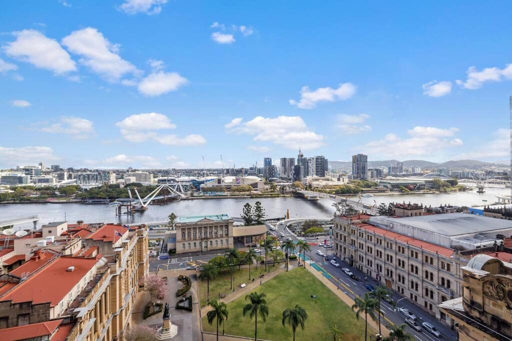 Apartment Dress Circle! 2bed/2bath/1car/amazing Views ~ Cbd Brisbane
