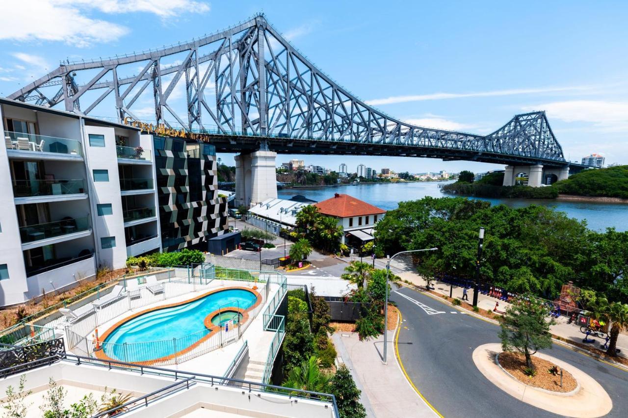 Story Bridge View With Parking And Pool Apartment *