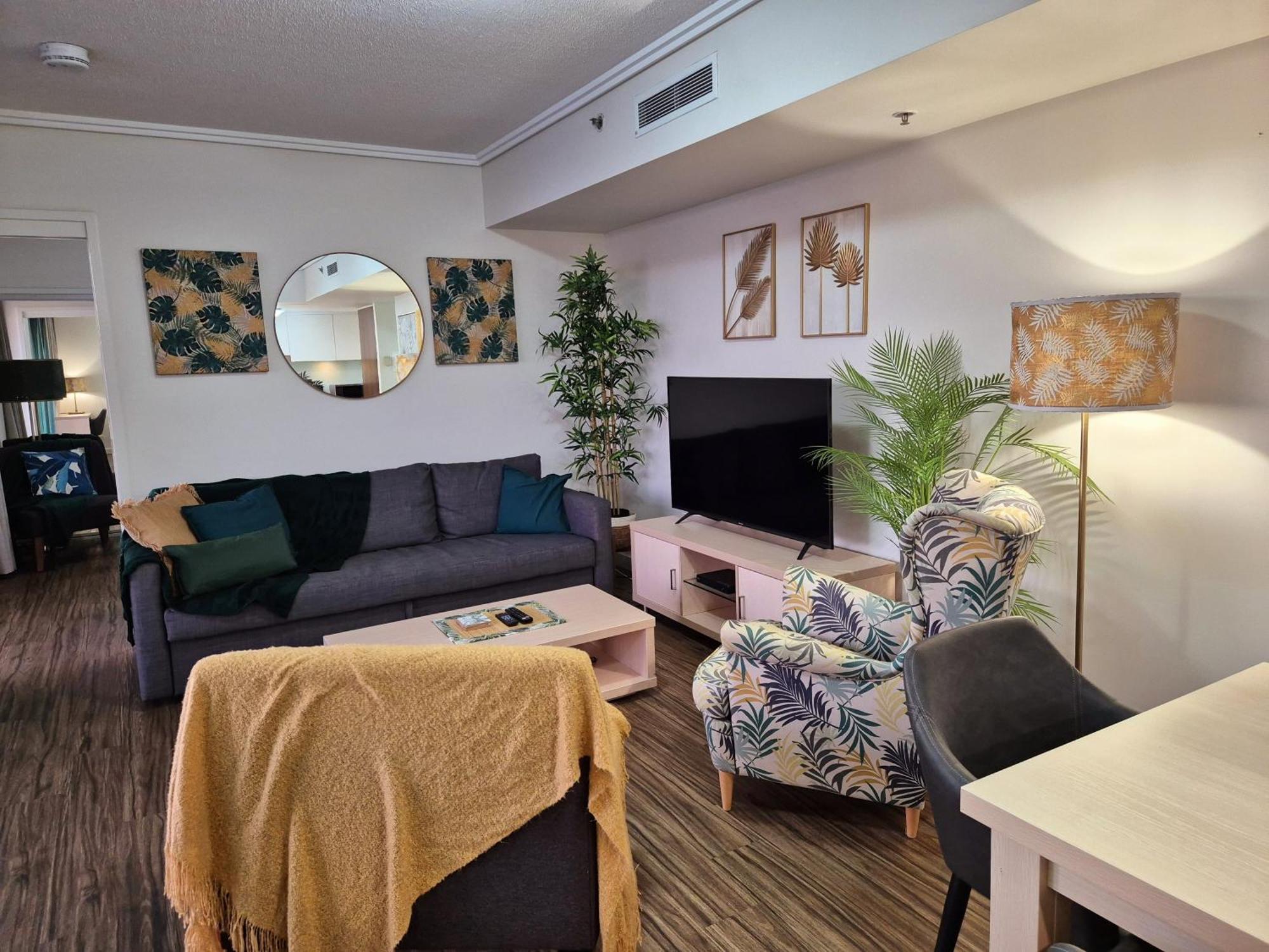 Apartment Oasis Retreat Level 27 In Casino Towers