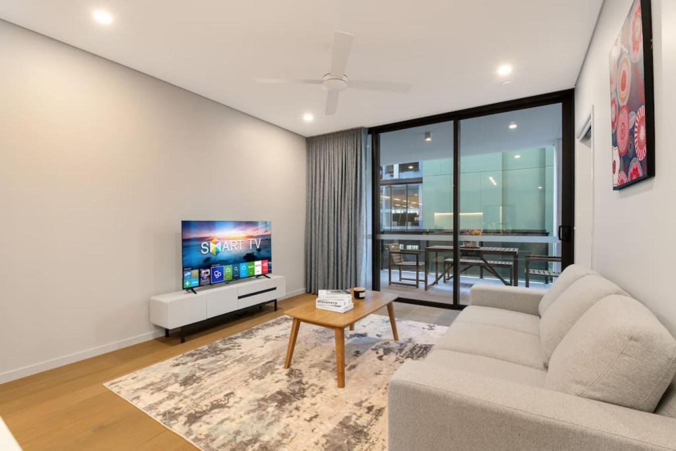 1br Luxury At Prime Location W Carpark Apartment Brisbane
