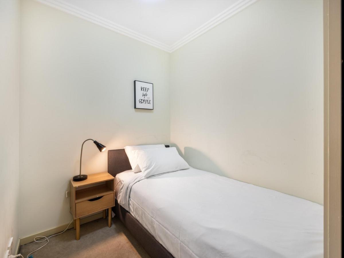 Good Value Convenient 2br Brisbane