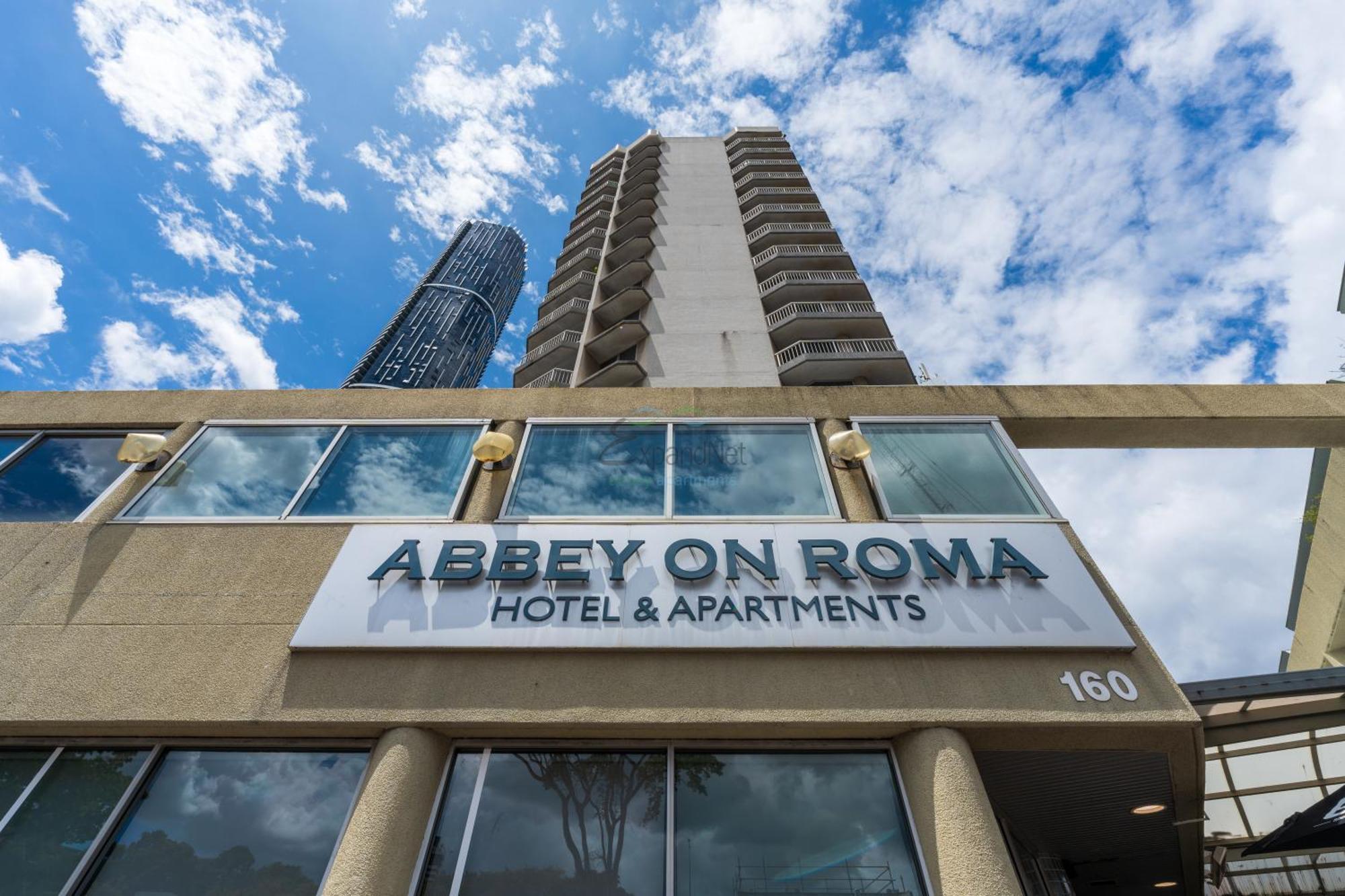 Abbey On Roma & Aparthotel
