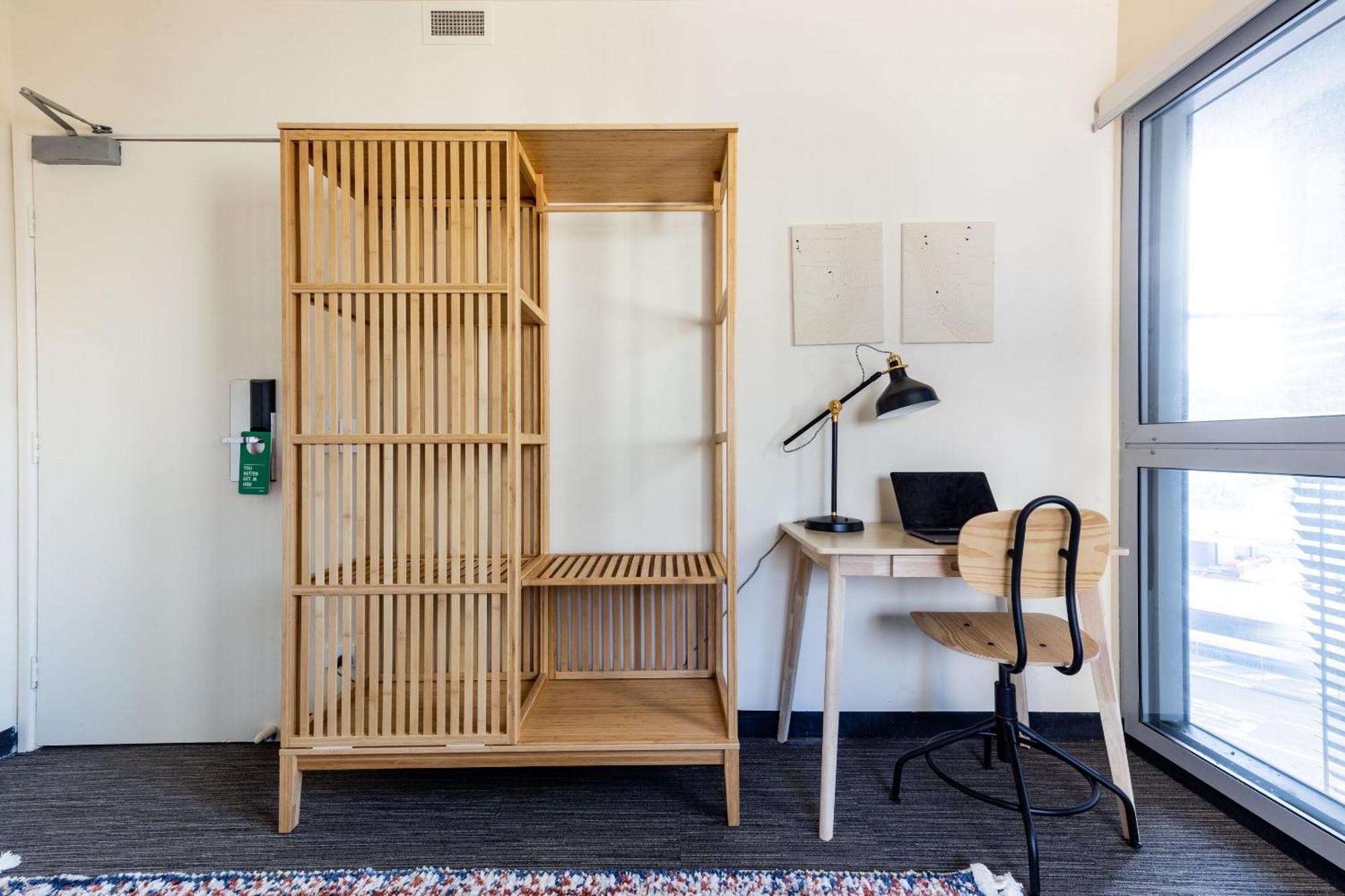 Roamer Hotel