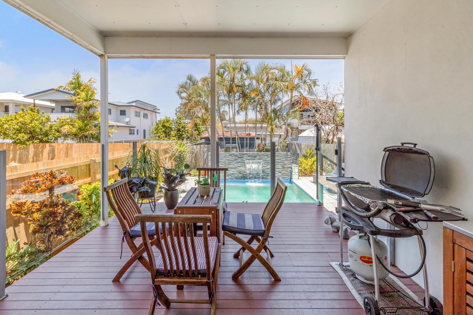 On Esplanade Own Flat & Pool, Manly Cafe Precinct Apartment Brisbane