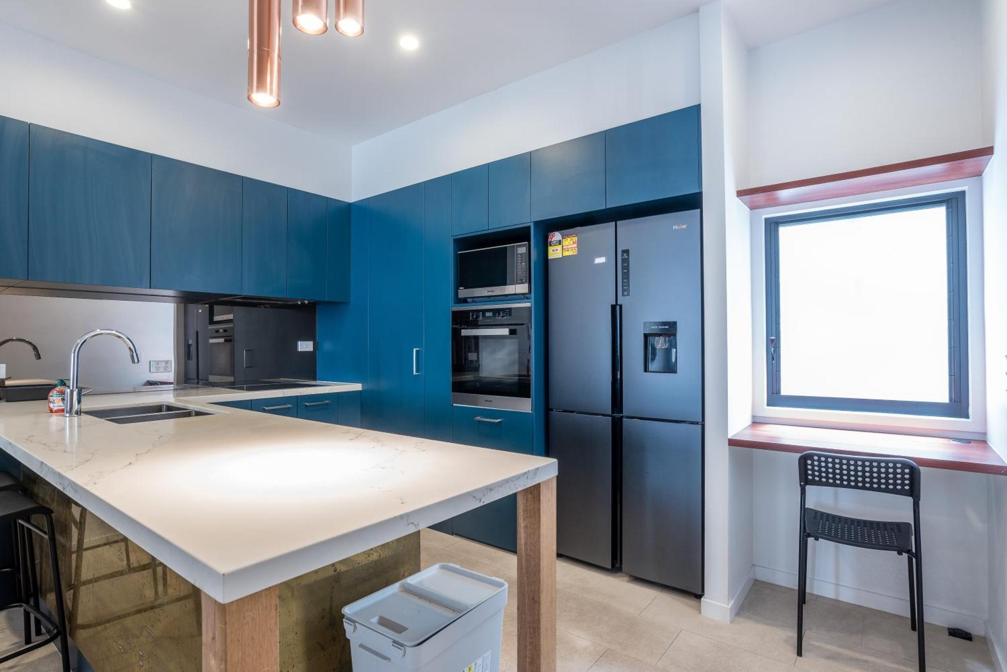 Westend 3 Bedroom Split Level Townhouse Next To River Apartment Brisbane