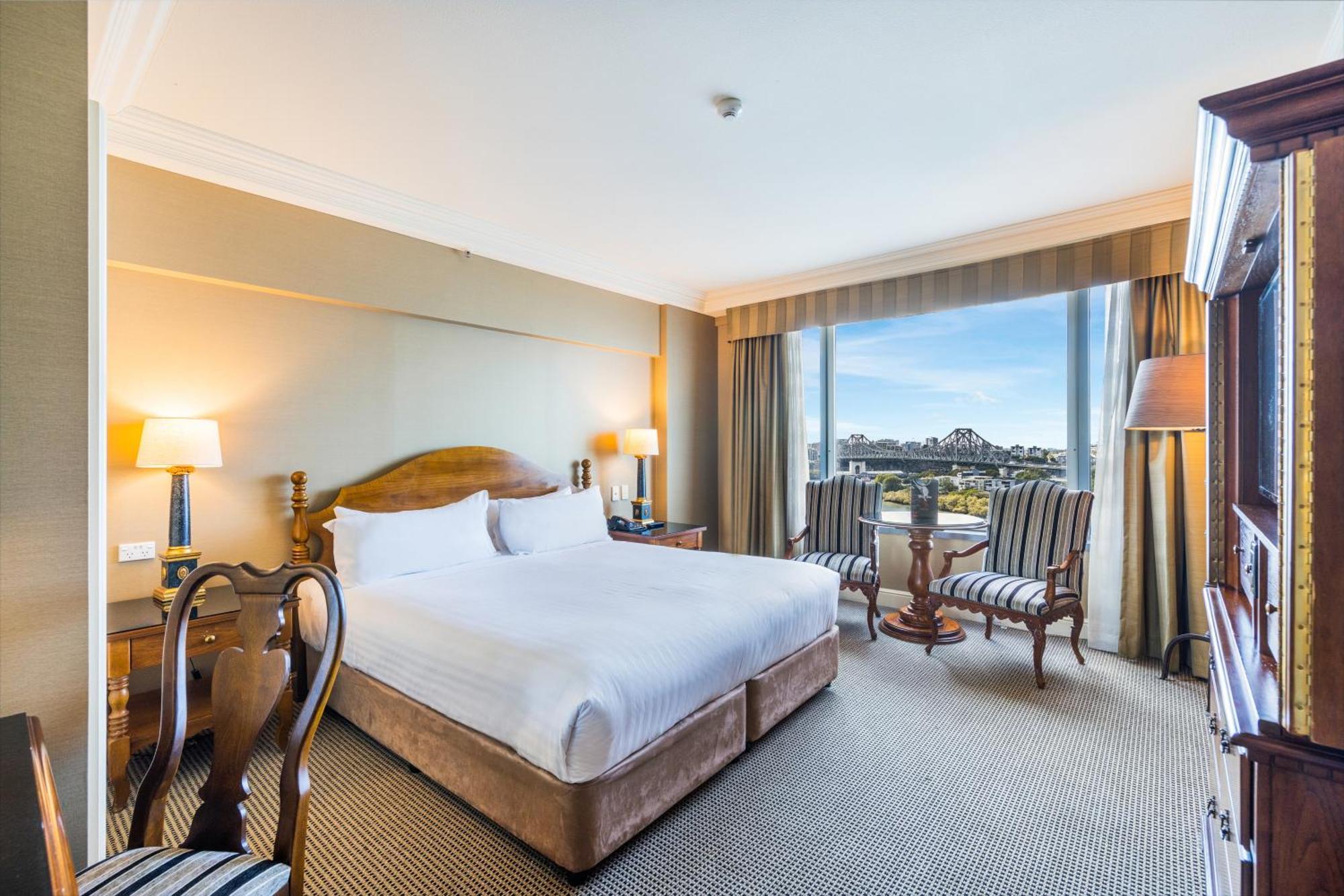 Hotel Stamford Plaza 5*