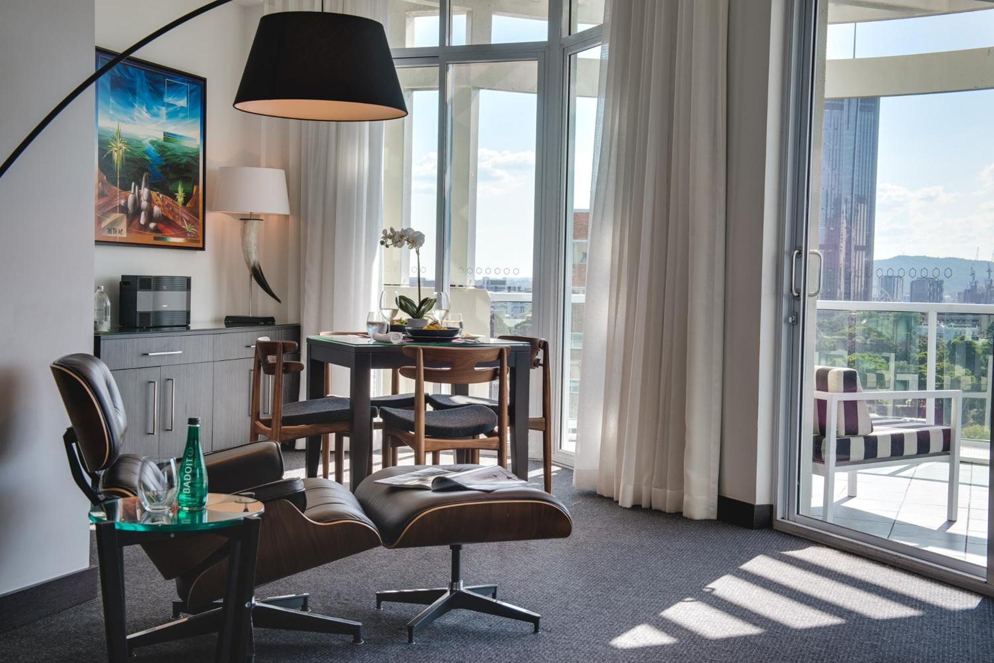The Point Hotel Brisbane