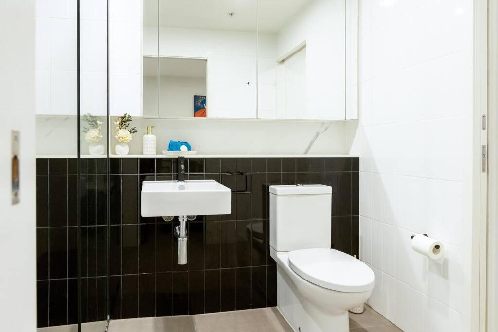 Apartment Stylish 1br W Infinite Pool In South