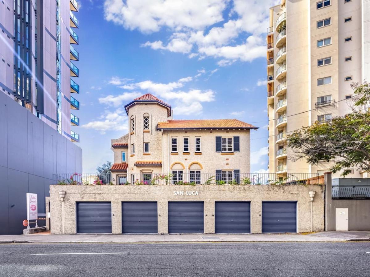 Apartment Riverside Heritage Chateau 2br South
