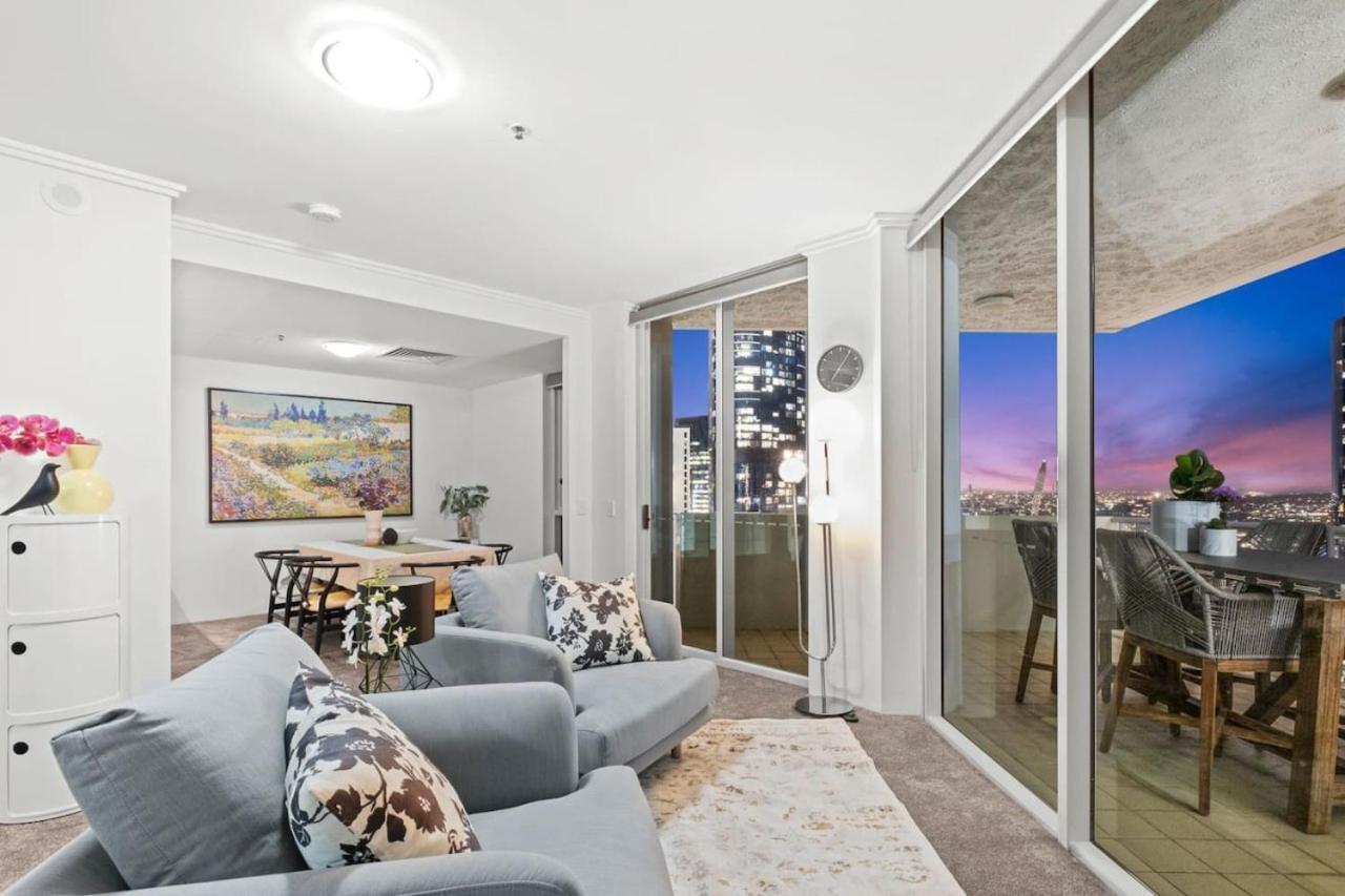 Lux Sub-penthouse With Casino Views Apartment *