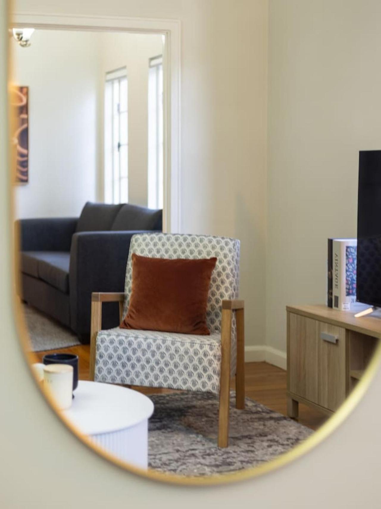 Riverside Heritage Chateau 2br South