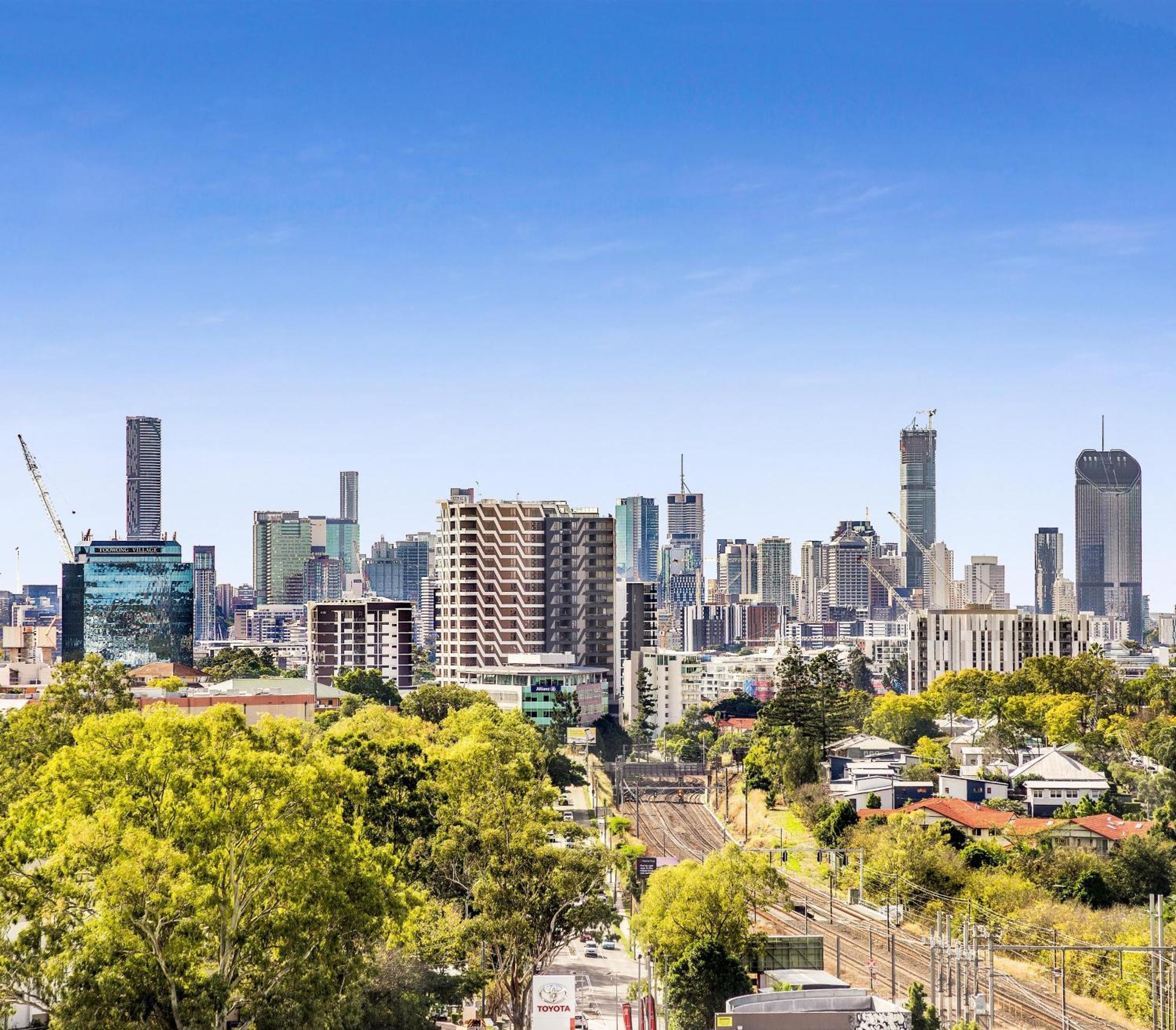 Essence Taringa Brisbane