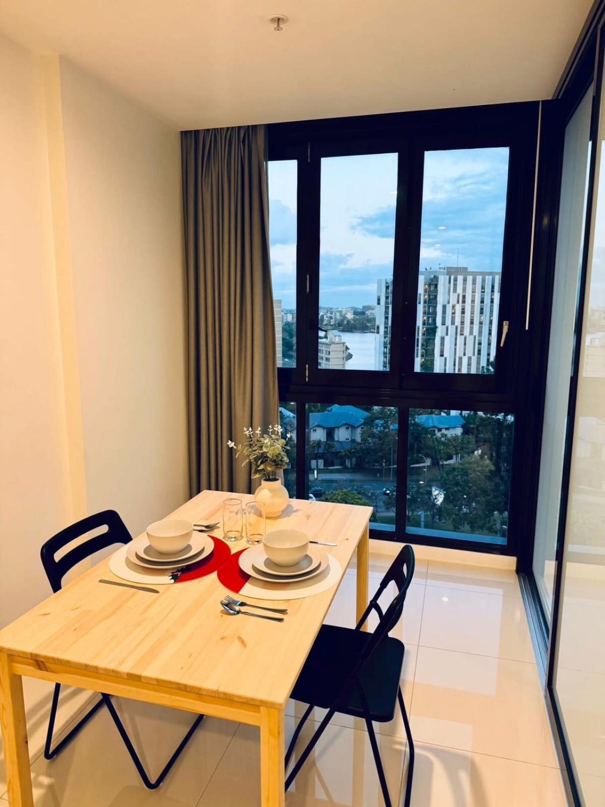 Cassa Toowong - Convenient 1b At Location With Parking Managed By The Cassa
