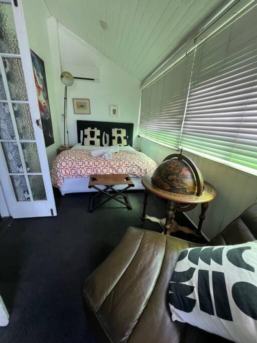 Stunning Tropical Oasis Free Parking *