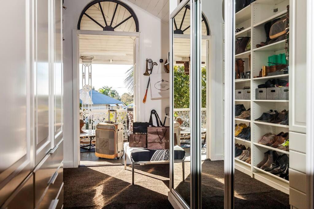 Stunning Tropical Oasis Free Parking * Brisbane