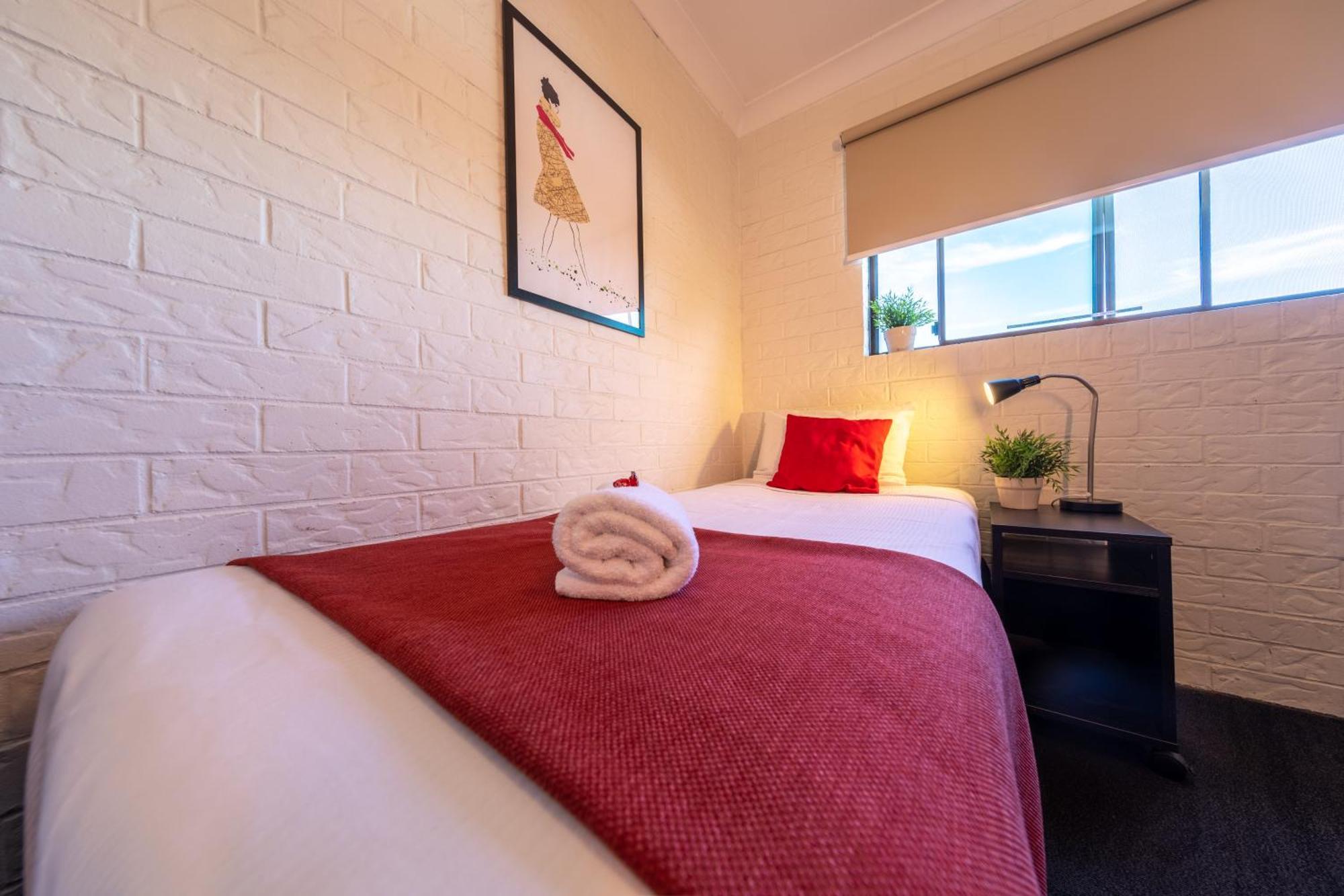 Ascot Budget & Residences Motel 3*