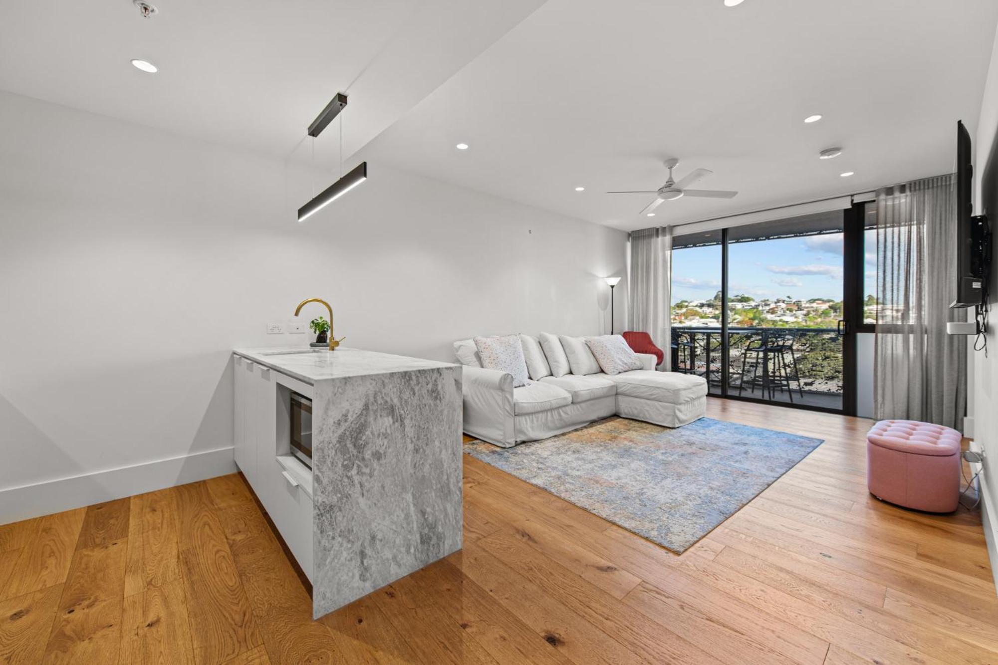 Apartment Spacious 1-bed Unit With Rooftop Infinity Pool