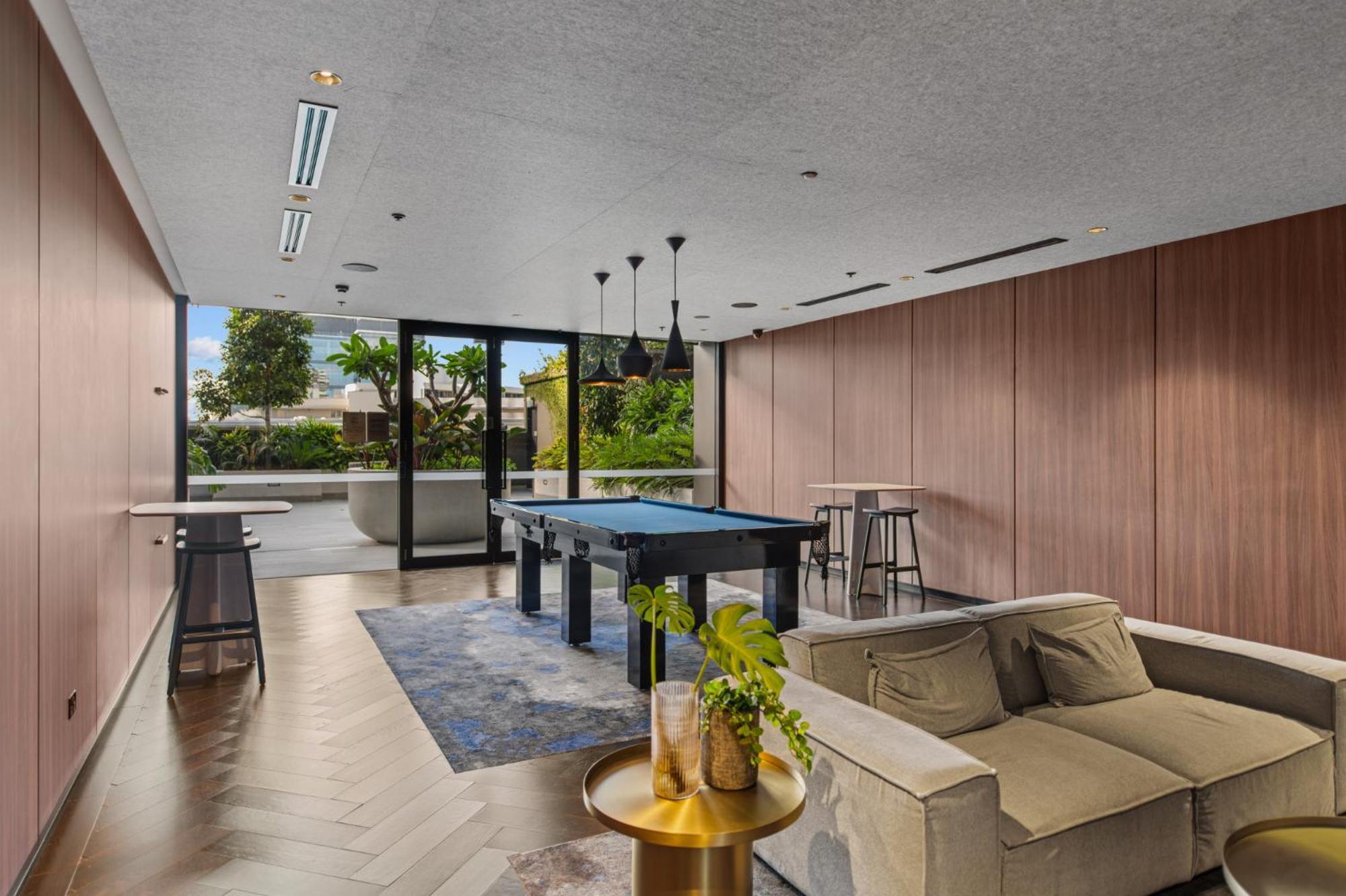 Spacious 1-bed Unit With Rooftop Infinity Pool Brisbane
