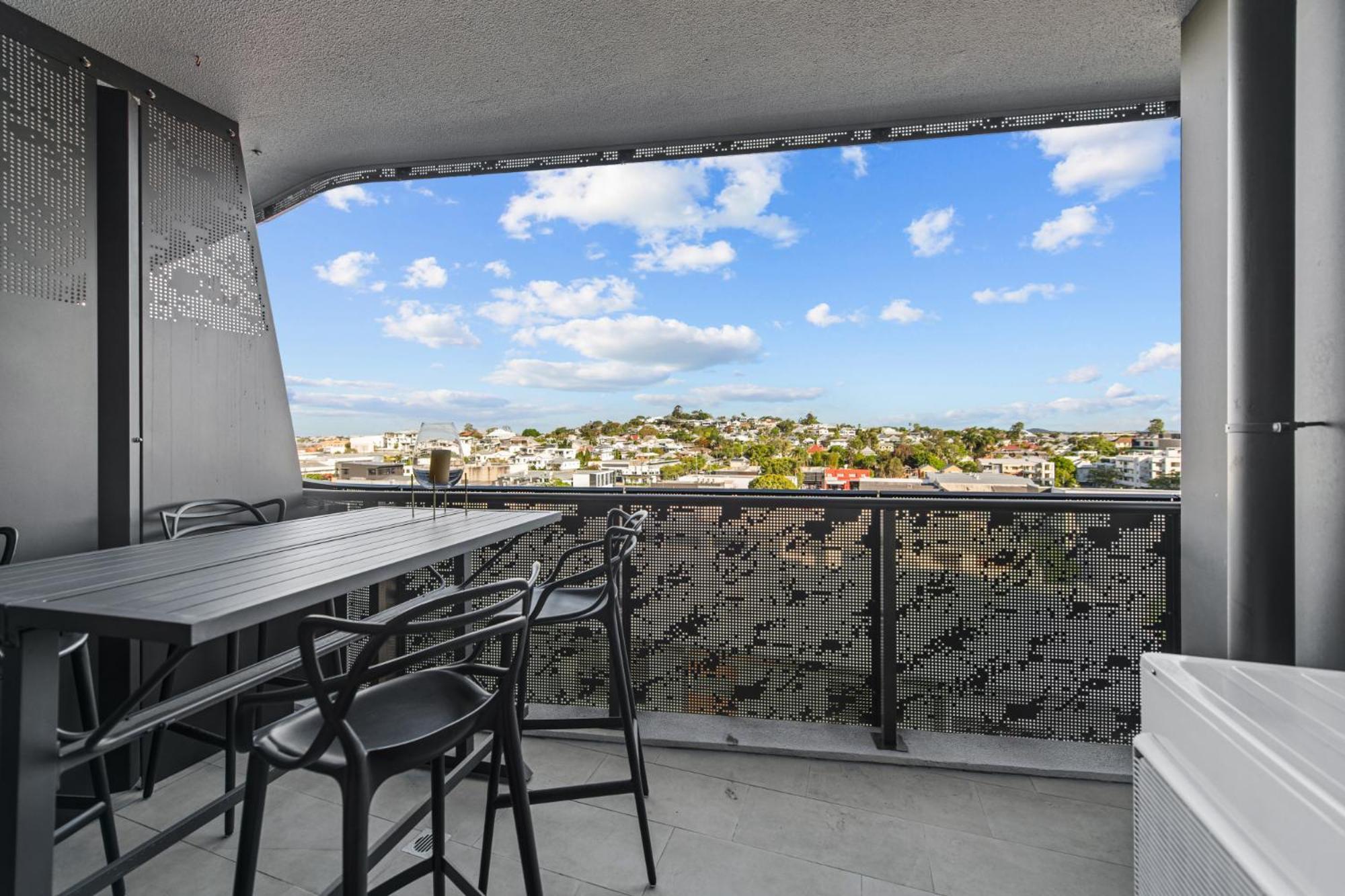 Spacious 1-bed Unit With Rooftop Infinity Pool
