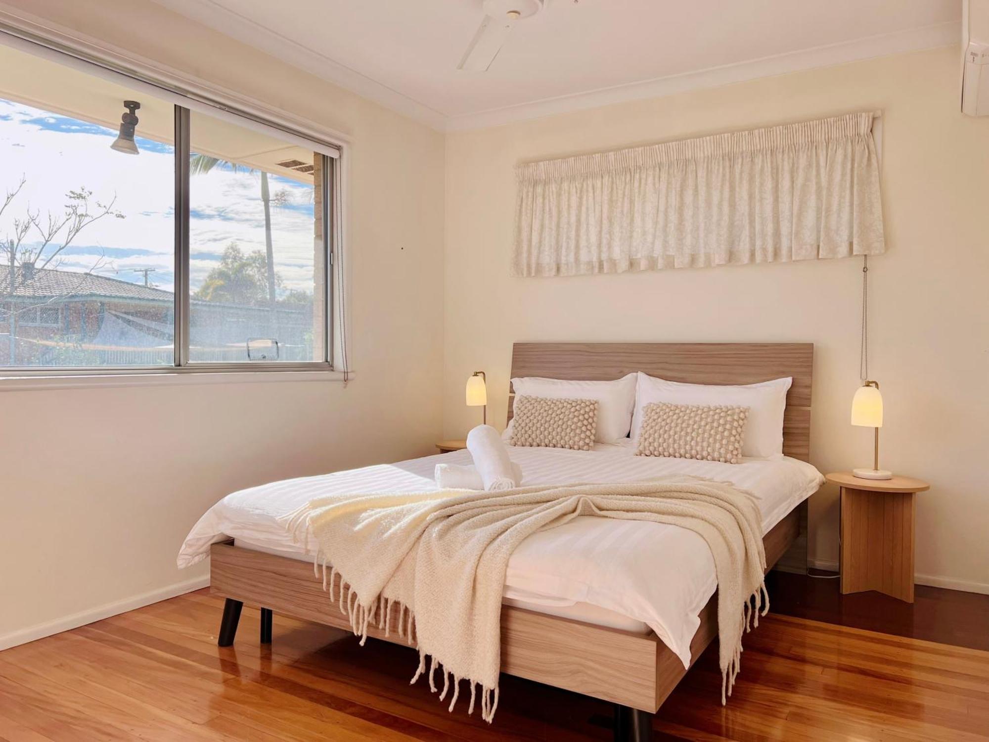 Family Cozy Retreat Near Westfield