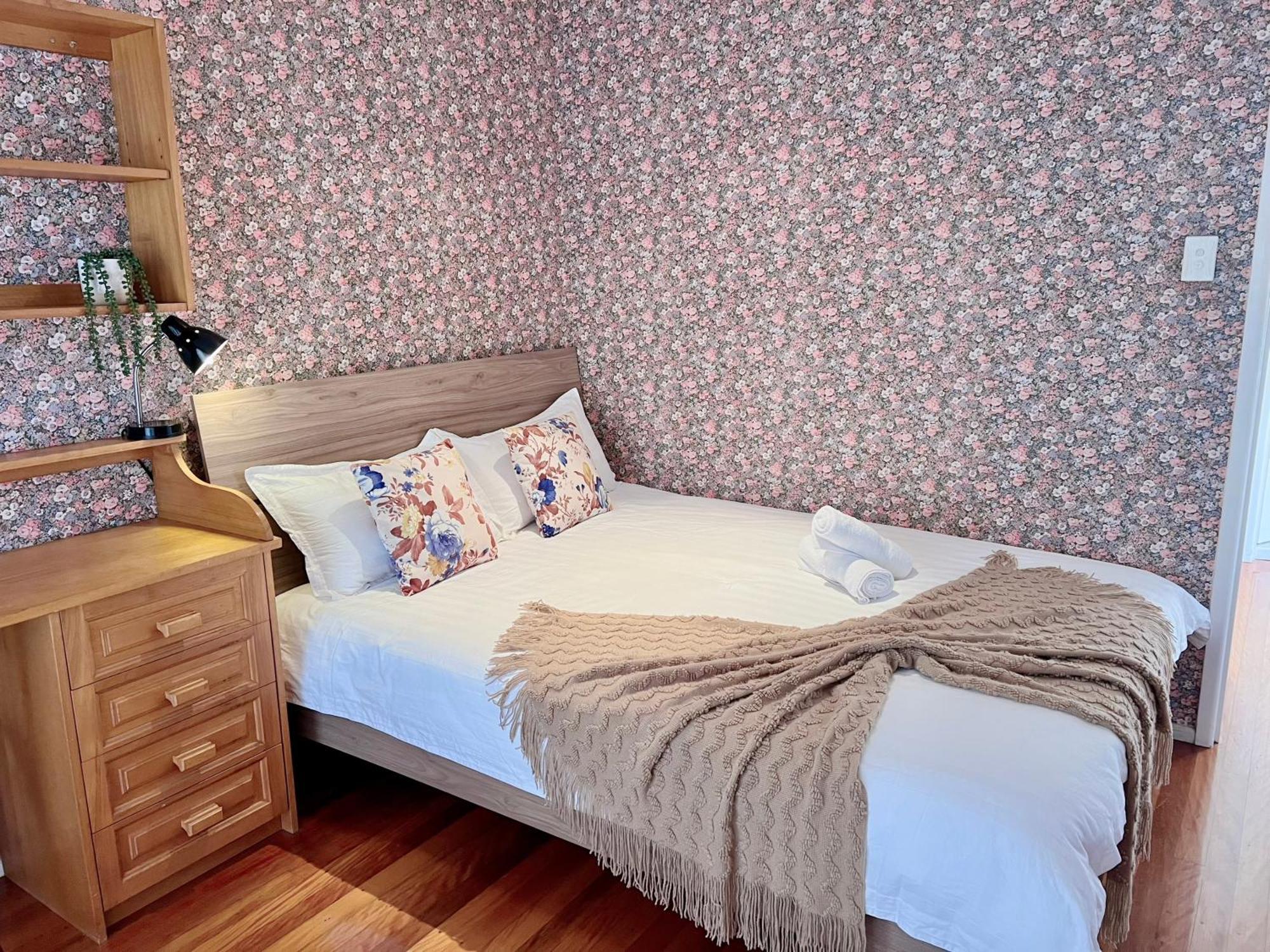 Family Cozy Retreat Near Westfield * Brisbane